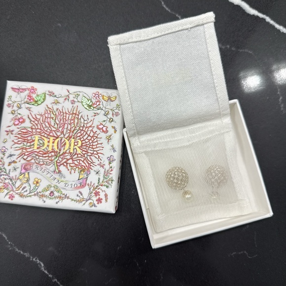 Dior Tribales Earrings - Picture 6 of 7
